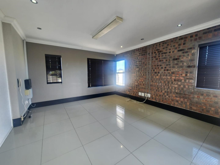 4 Bedroom Property for Sale in Parklands North Western Cape